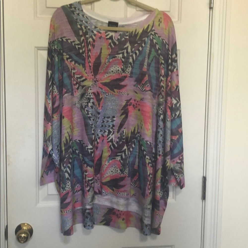 Inoah top. One size